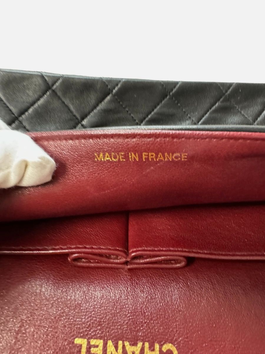 Chanel Medium 25 