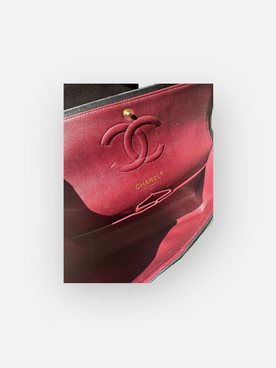 Chanel Medium 25 