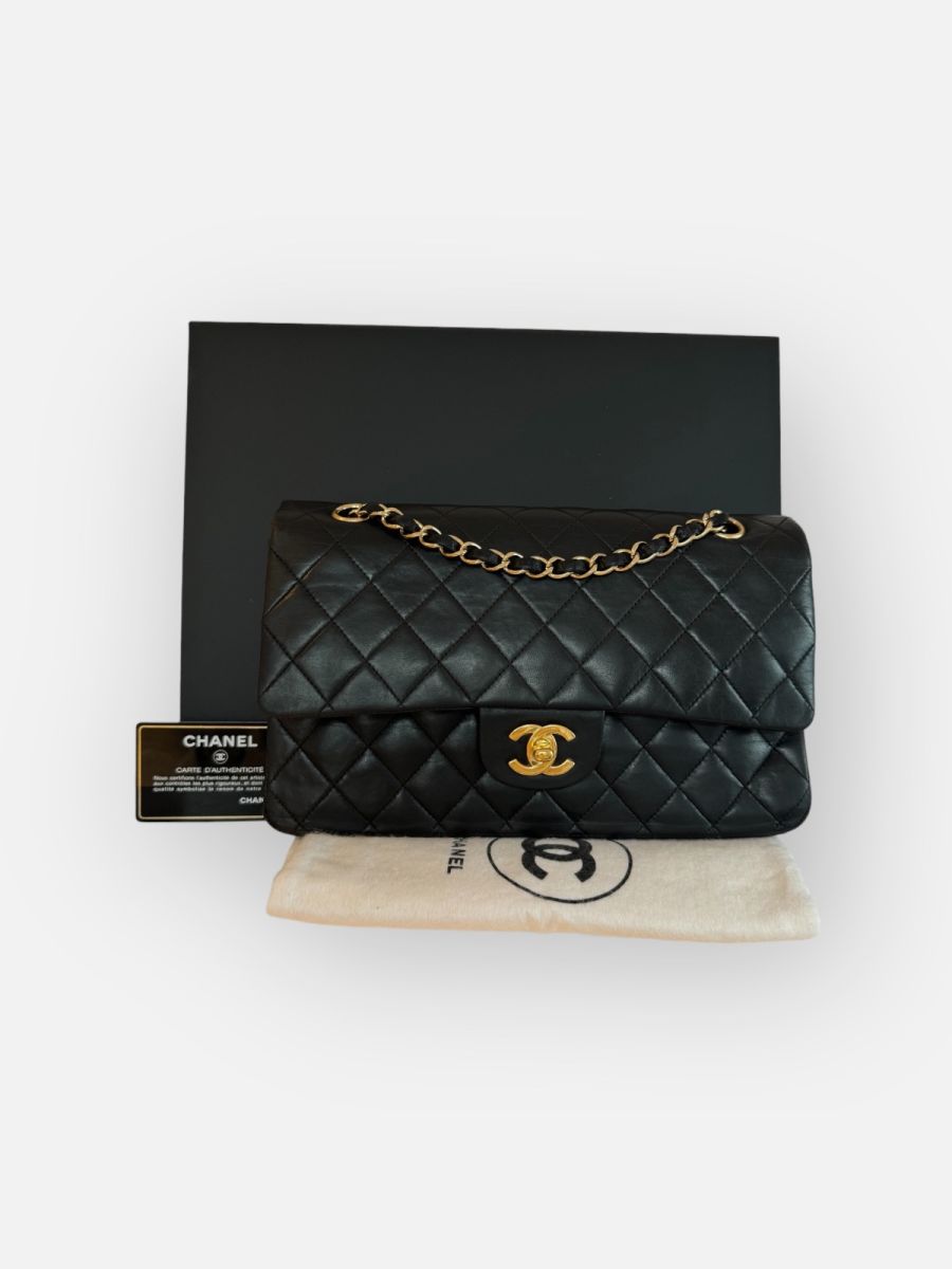 Chanel Medium 25 