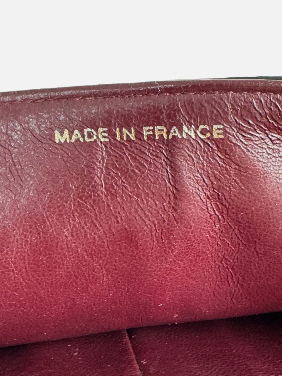 Chanel medium 25 
