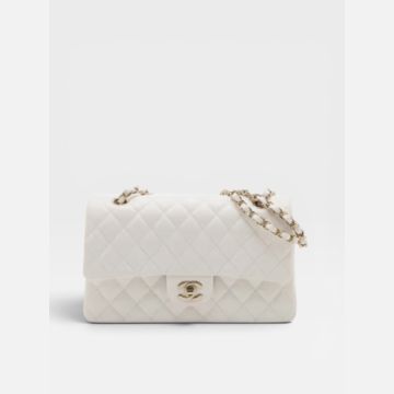 Chanel medium caviar white ghw microchip 2021